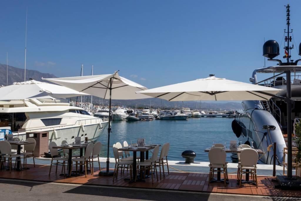 Puerto Banus second line, luxury apartement Marbella Esterno foto