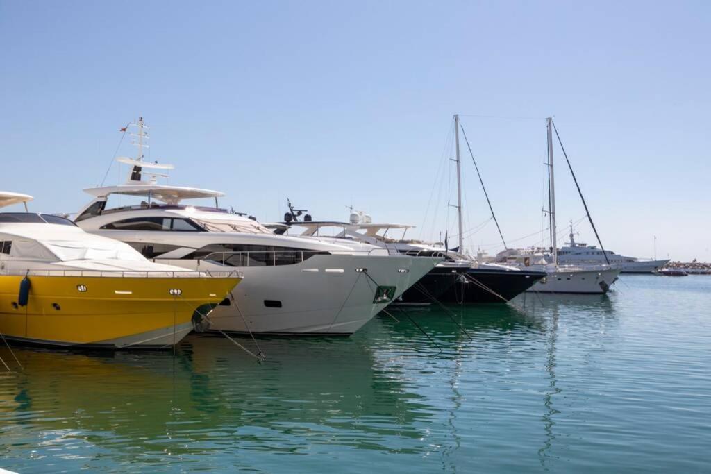 Puerto Banus second line, luxury apartement Marbella Esterno foto